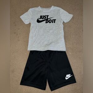 Nike outfit NWOT